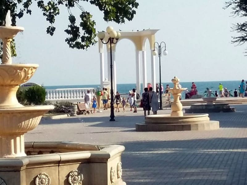 Набережная Горького