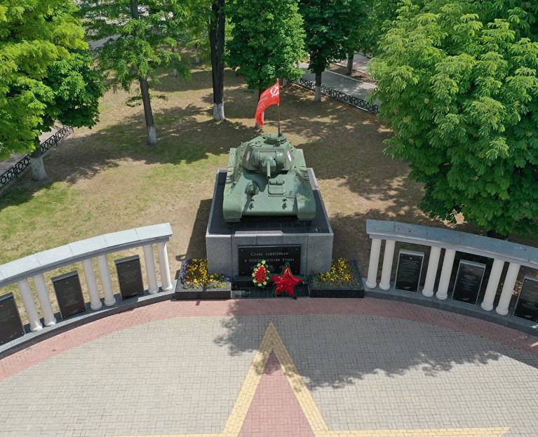 памятник танкисту