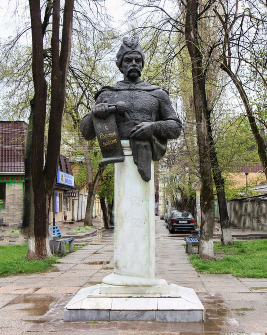 Б. Хмельницкому