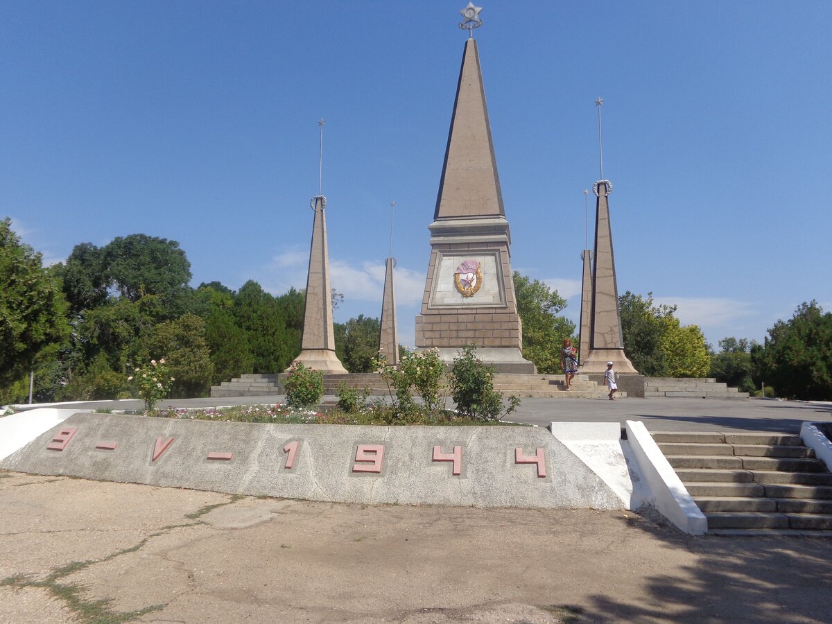 Памятник красногвардейцам