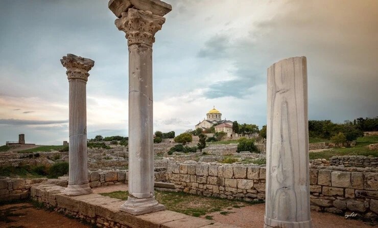 Арабатская крепость
